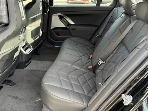 New 2026 BMW 750e xDrive 750e xDrive image 27