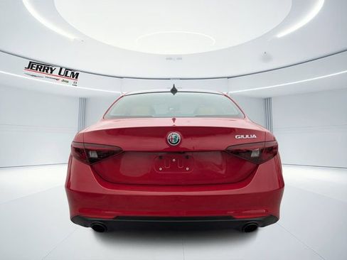 Used 2022 Alfa Romeo Giulia Ti w/ Active Assist Plus Package image 5