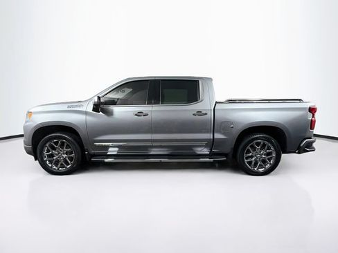 Used 2024 Chevrolet Silverado 1500 High Country w/ High Country Premium Package AWD/4WD image 5