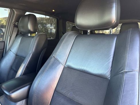 Used 2019 Jeep Grand Cherokee Altitude image 24