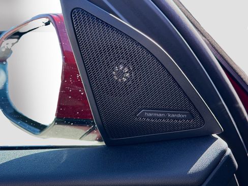 Used 2025 BMW X3 xDrive30i w/ Premium Package image 25