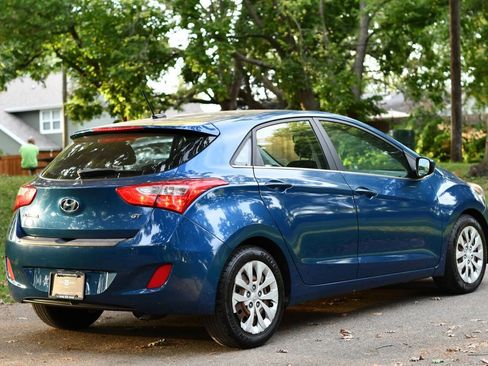 Used 2016 Hyundai Elantra GT FWD image 6