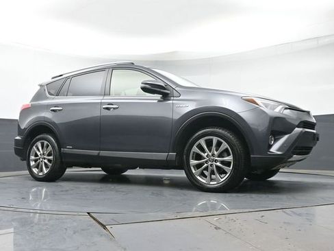 Certified 2016 Toyota RAV4 Limited AWD/4WD image 33