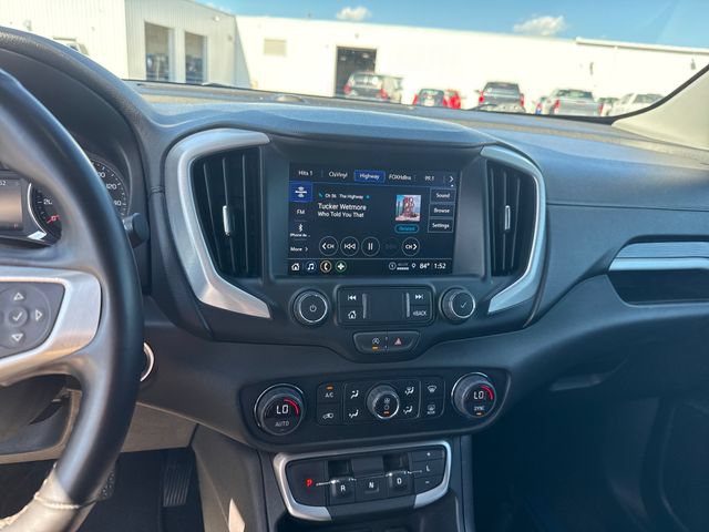 Used 2024 GMC Terrain SLT AWD/4WD image 21