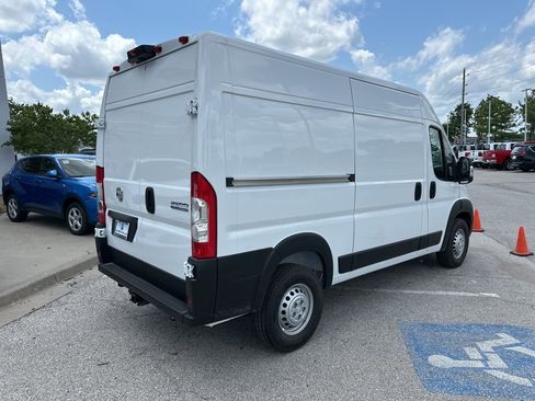 New 2025 RAM ProMaster 2500 w/ Convenience Group image 30