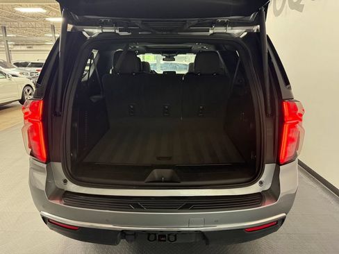 Used 2023 Chevrolet Suburban LT w/ LT Signature Package AWD/4WD image 16