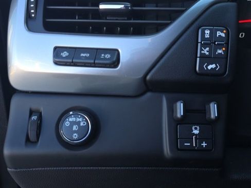 Used 2020 Chevrolet Tahoe Premier w/ Premier Plus Edition image 27