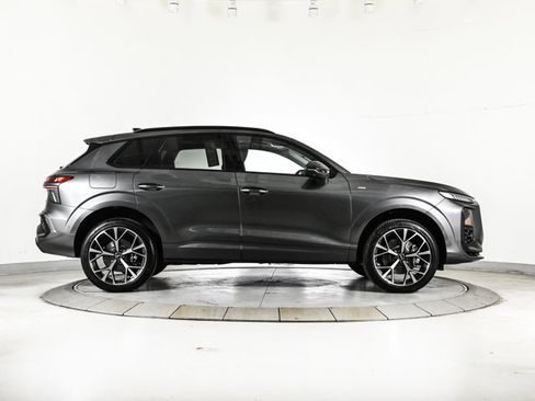 New 2026 Audi Q3 quattro 2.0T AWD/4WD image 4