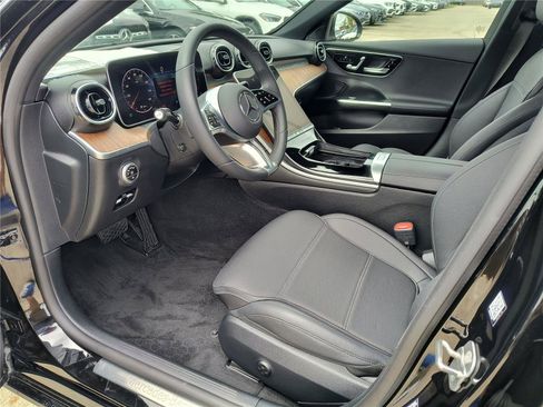 New 2024 Mercedes-Benz C 300 Sedan image 2