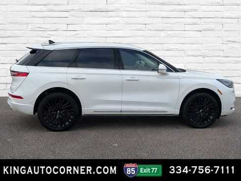 Used 2021 Lincoln Corsair Reserve w/ Equipment Group 201A FWD image 4