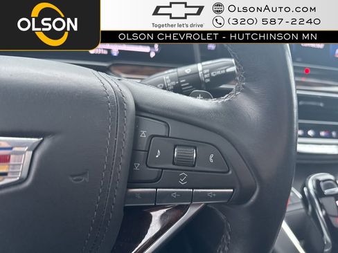 Used 2022 Cadillac Escalade ESV Premium Luxury Platinum image 17