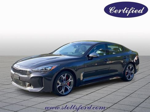 Used 2019 Kia Stinger GT image 3