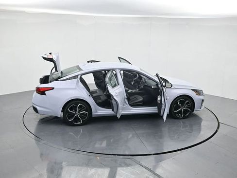 Used 2023 Nissan Altima 2.5 SR image 43