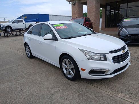 Used 2015 Chevrolet Cruze LT FWD image 1