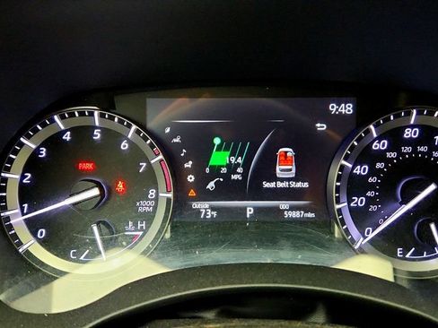 Used 2022 Toyota Highlander XLE AWD/4WD image 15