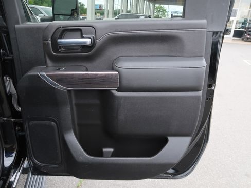Used 2021 Chevrolet Silverado 2500 LTZ w/ LTZ Plus Package AWD/4WD image 41
