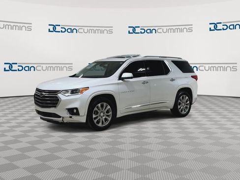 Used 2018 Chevrolet Traverse Premier w/ Driver Confidence II Package FWD image 4