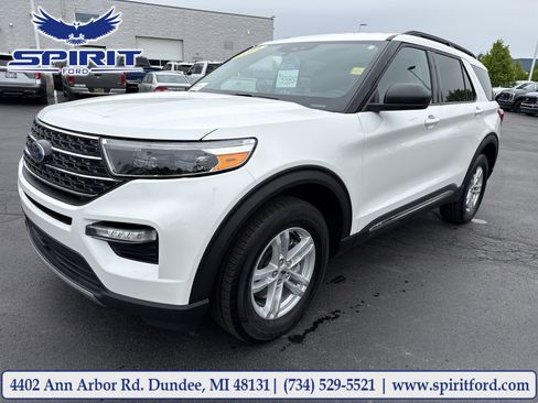 Certified 2024 Ford Explorer XLT w/ Equipment Group 202A AWD/4WD image 1