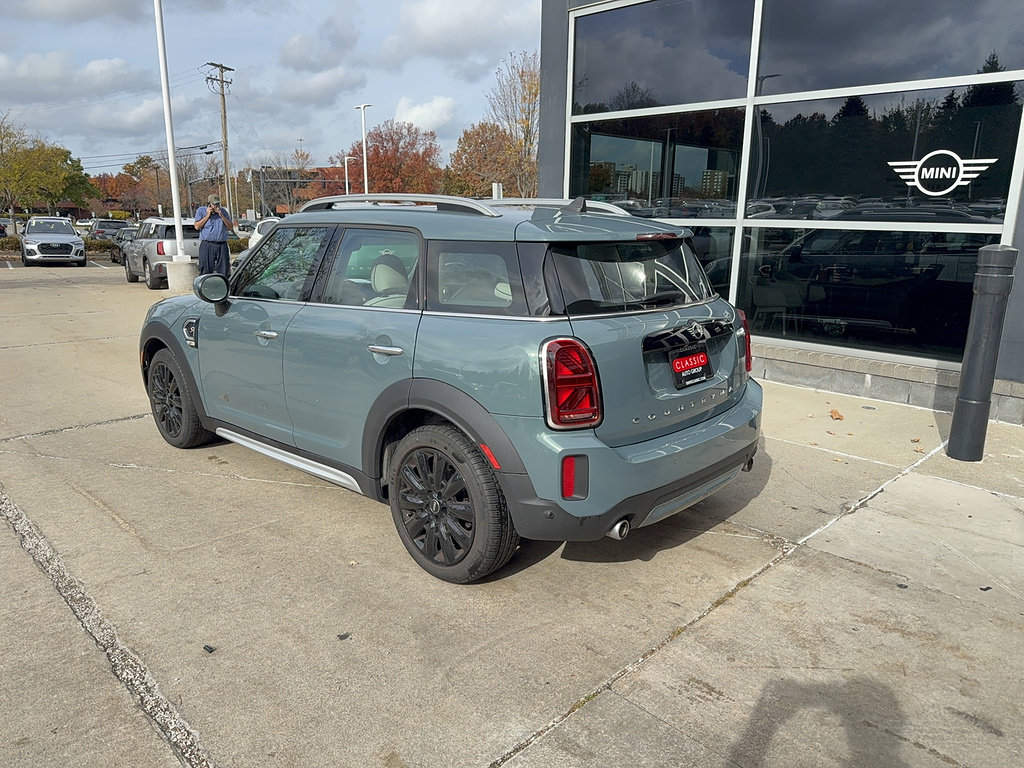 Used 2024 MINI Cooper Countryman S w/ Signature Upholstery Package AWD/4WD image 3