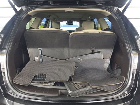 Used 2017 Hyundai Santa Fe Limited image 14