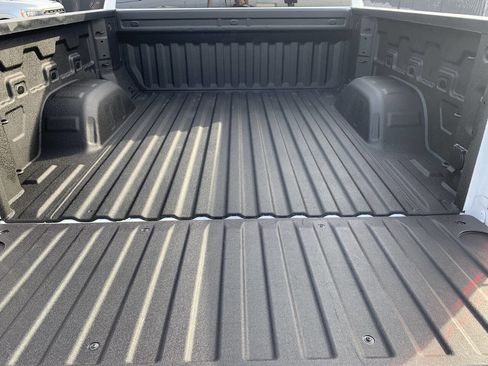 Used 2023 GMC Sierra 1500 Pro w/ Graphite Edition image 11