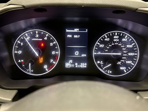 Used 2024 Subaru Crosstrek 2.0i Premium AWD/4WD image 9