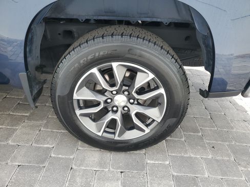 Used 2022 Chevrolet Silverado 1500 LT RWD image 9