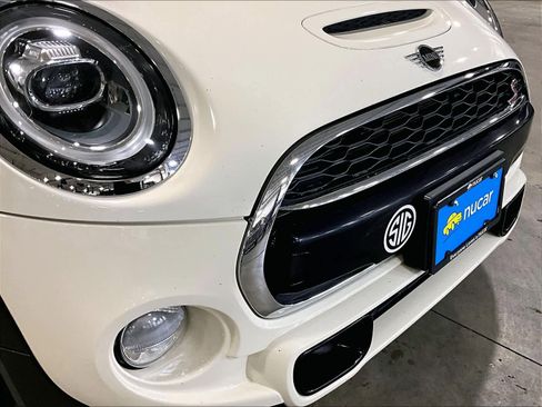Used 2019 MINI Cooper S image 32