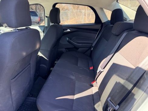 Used 2017 Ford Focus SE image 21