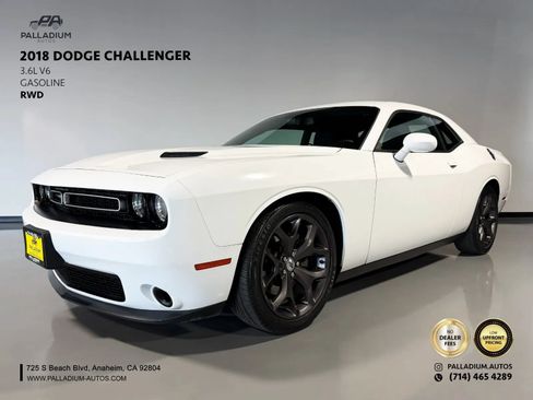 Used 2018 Dodge Challenger SXT RWD image 1