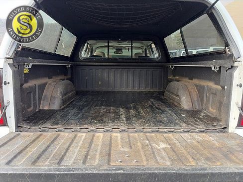 Used 2006 GMC Sierra 2500 SLT w/ Heavy-Duty Power Package image 24