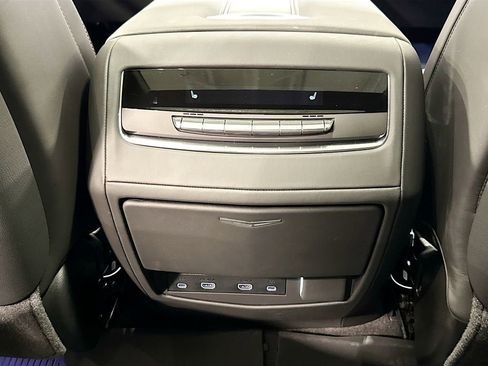 New 2026 Cadillac Escalade Platinum Sport w/ LPO, ONYX Package AWD/4WD image 31