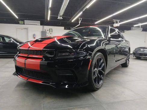 Used 2022 Dodge Charger SXT w/ Blacktop Package RWD image 39