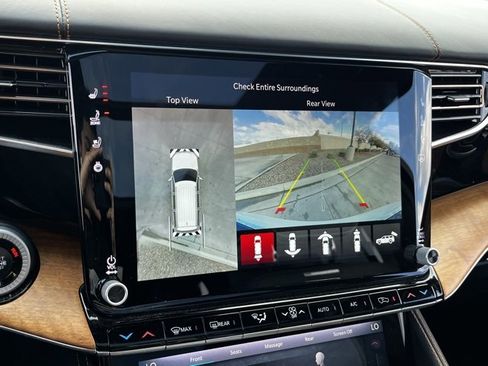 Used 2024 Jeep Grand Wagoneer Series III w/ Rear Seat Video Group 1 image 29