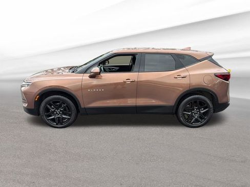 Used 2023 Chevrolet Blazer LT FWD image 5