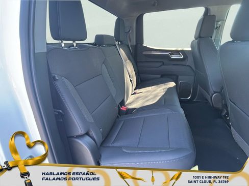 New 2026 GMC Sierra 1500 SLE image 28