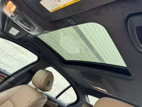 Used 2014 BMW 535i xDrive Sedan AWD/4WD image 24