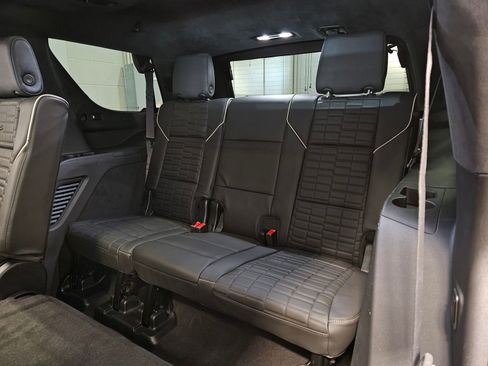 Used 2024 Cadillac Escalade Sport Platinum w/ LPO, ONYX Package image 15