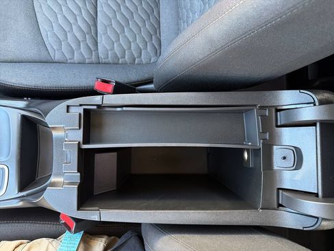 Used 2019 Chevrolet Equinox LT AWD/4WD image 22