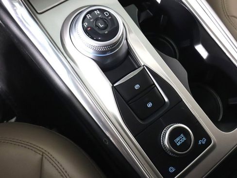 Used 2023 Ford Explorer XLT w/ Equipment Group 202A image 23