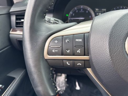 Used 2018 Lexus ES 350 w/ Navigation System Package image 31