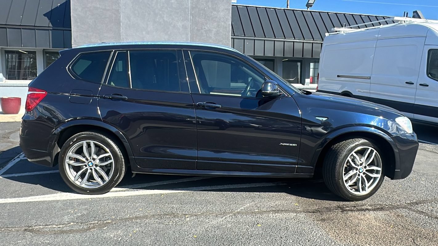 Used 2016 BMW X3 xDrive28i AWD/4WD image 2