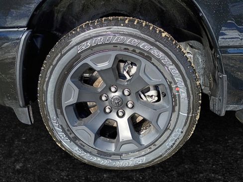 New 2026 RAM 1500 Express image 15