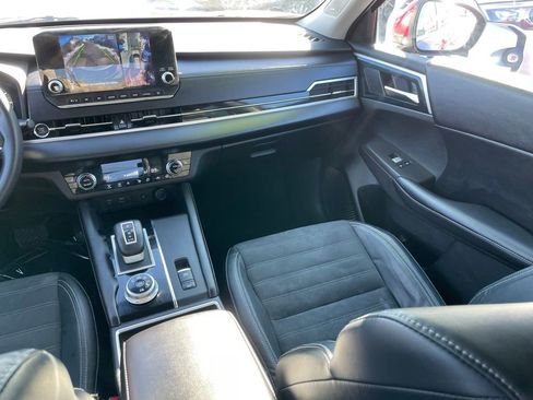 Used 2022 Mitsubishi Outlander SEL Black Edition image 9