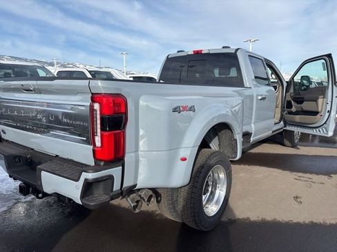 New 2026 Ford F450 4x4 Crew Cab Super Duty image 4