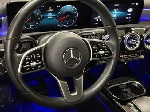 Used 2021 Mercedes-Benz CLA 250 image 23