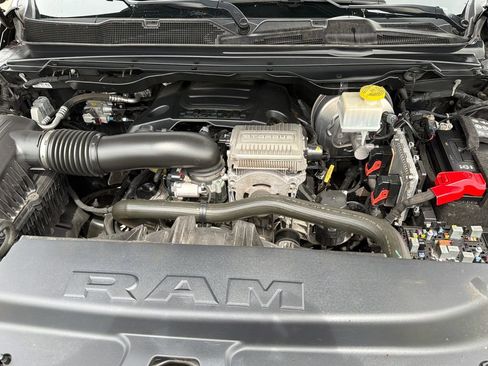 Used 2022 RAM 1500 Laramie AWD/4WD image 22