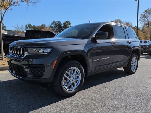 New 2025 Jeep Grand Cherokee Laredo X image 7