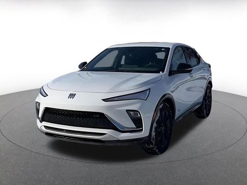 Used 2025 Buick Envista Sport Touring image 7