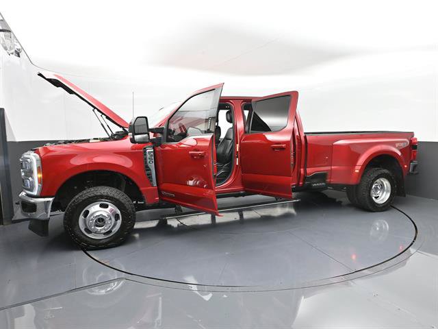 Used 2024 Ford F350 Lariat w/ Lariat Ultimate Package AWD/4WD image 55